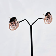 The Livy Rosegold A.D Earring