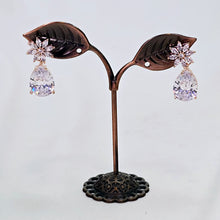 The Perry Rosegold A.D Earring