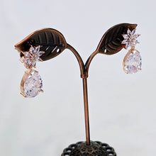 The Perry Rosegold A.D Earring