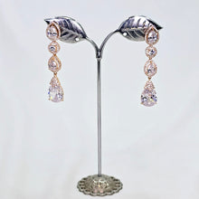 The Niveka Rosegold A.D Earring