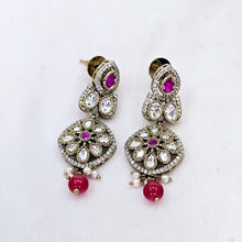 The Jerry Victorian Polish Earring
