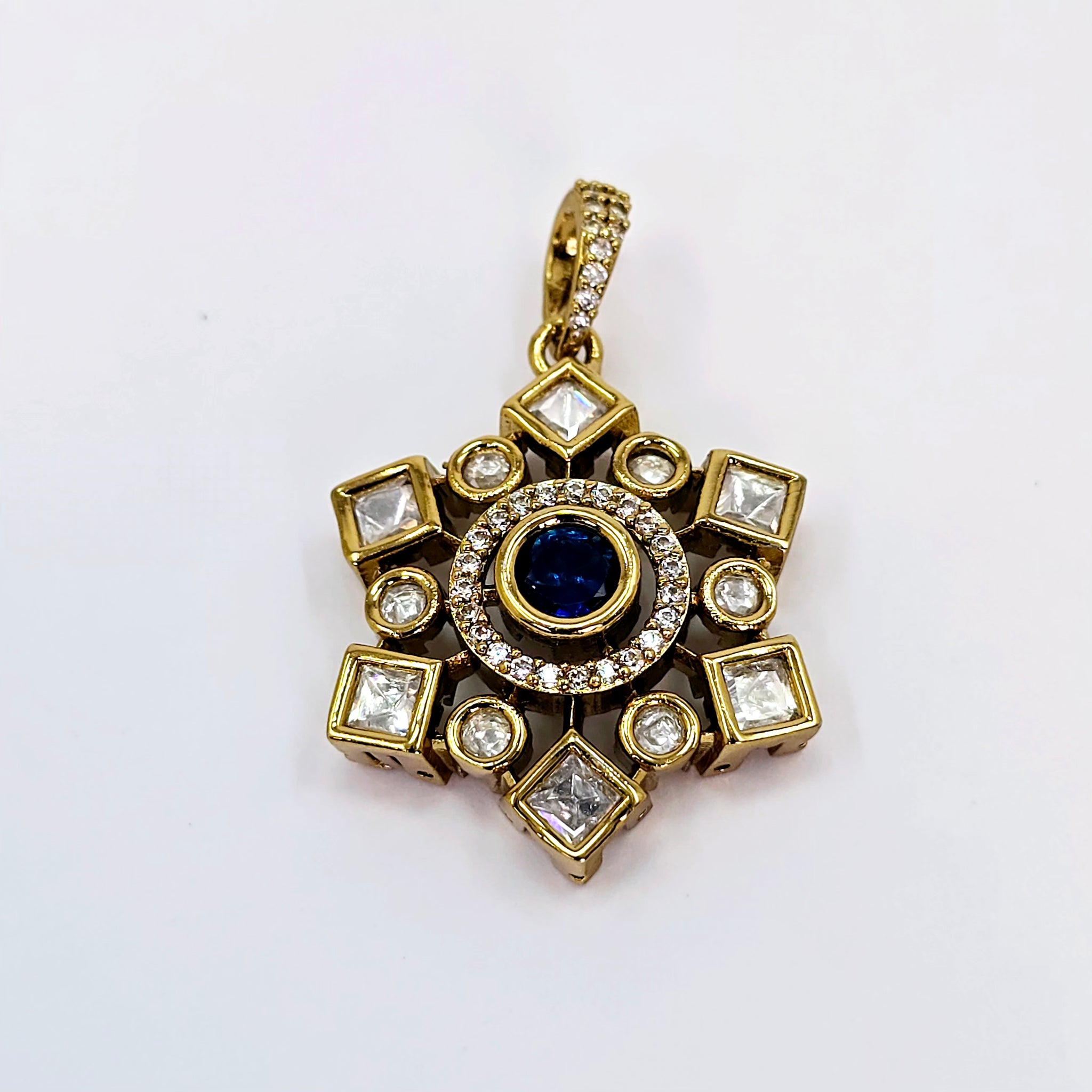 The Wreny Victorian Polish Pendant Earring