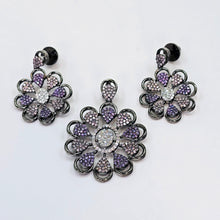 The Avrill Blackgold A.D Pendant Earring