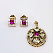 The Davia Victorian Polish Pendant Earring