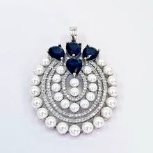 The Amaya Whitegold A.D Pendant Earring