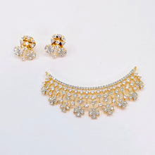 The Orry Yellowgold A.D Pendant Earring (M.S)