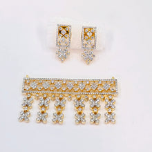 The Analia Yellowgold A.D Pendant Earring (M.S)