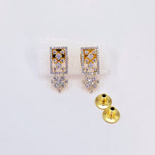 The Analia Yellowgold A.D Pendant Earring (M.S)