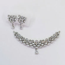 The Riynny Whitegold A.D Pendant Earring (M.S)