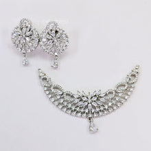 The Freya Whitegold A.D Pendant Earring (M.S)