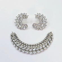 The Denny Whitegold A.D Pendant EArring (M.S)