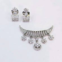 The Dacia Whitegold A.D Pendant Earring (M.S)