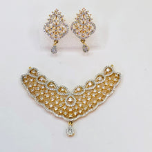 The Dafina Yellowgold A.D Pendant Earring (M.S)