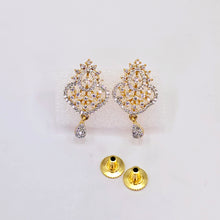 The Dafina Yellowgold A.D Pendant Earring (M.S)