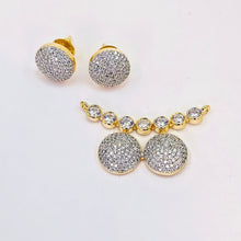 The Della Yellowgold A.D Pendant Earring (M.S)