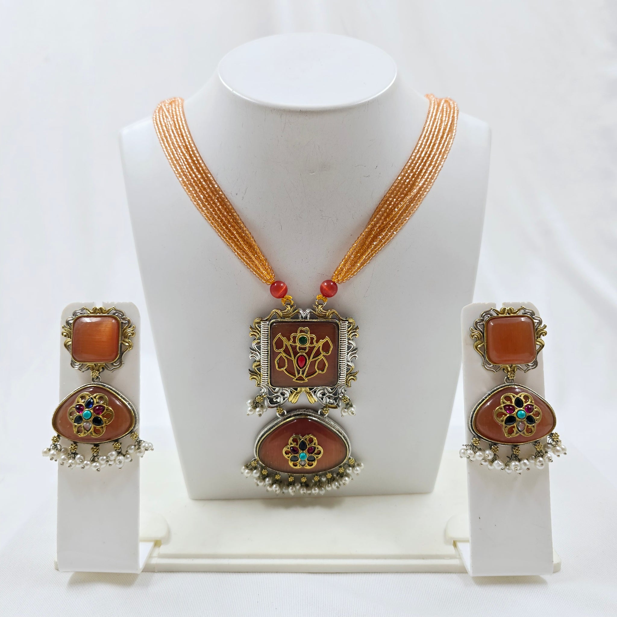 The Nihika Fancy Re Customized Necklace