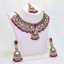 The Edie Victorian Polish Necklace