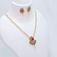 The Sai Kempu Necklace