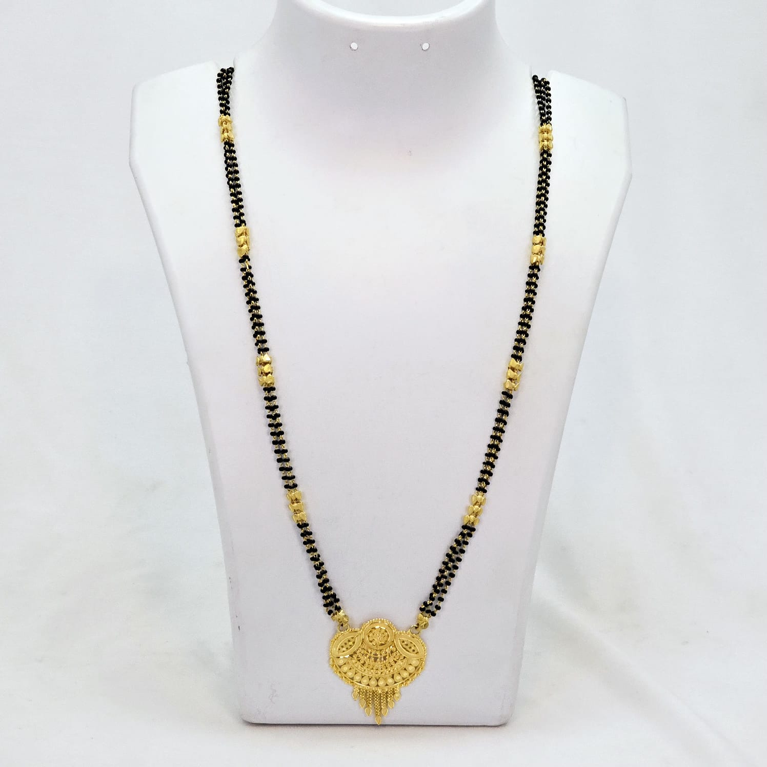 The Asmita Goldforming Mangalsutra
