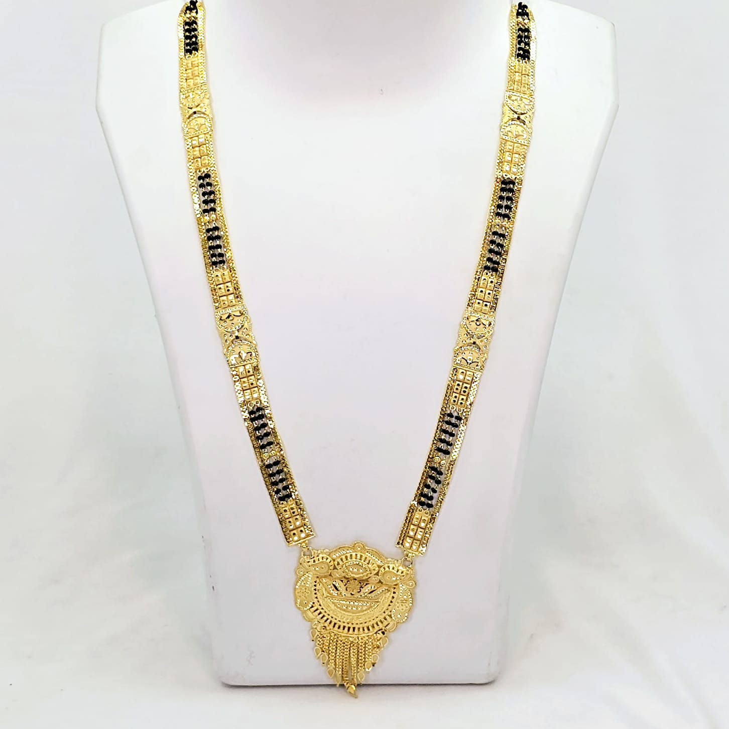 The Dipali Goldforming Mangalsutra
