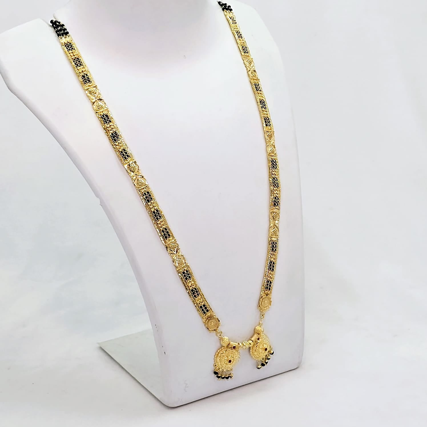 The Chabi Goldforming Mangalsutra