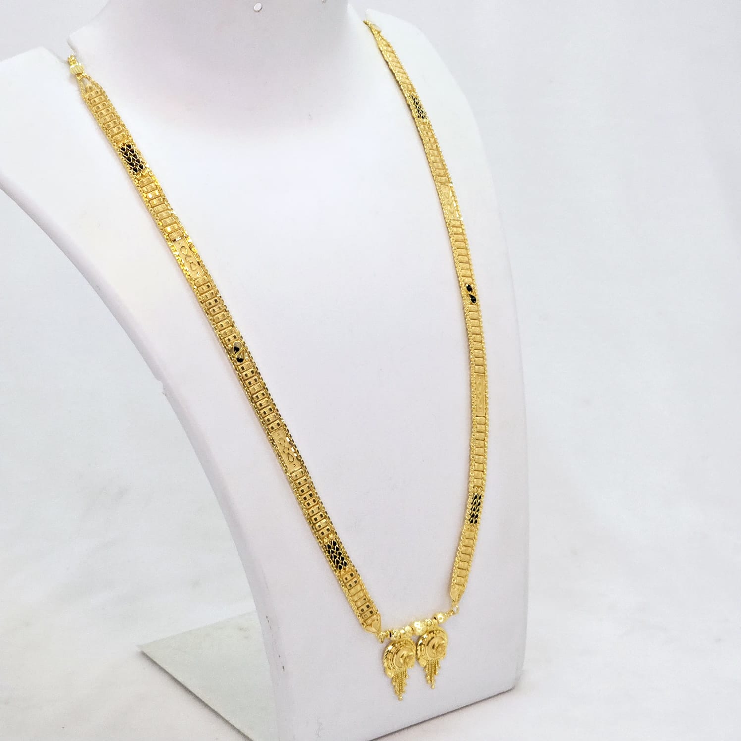 The Darpan Goldforming Mangalsutra