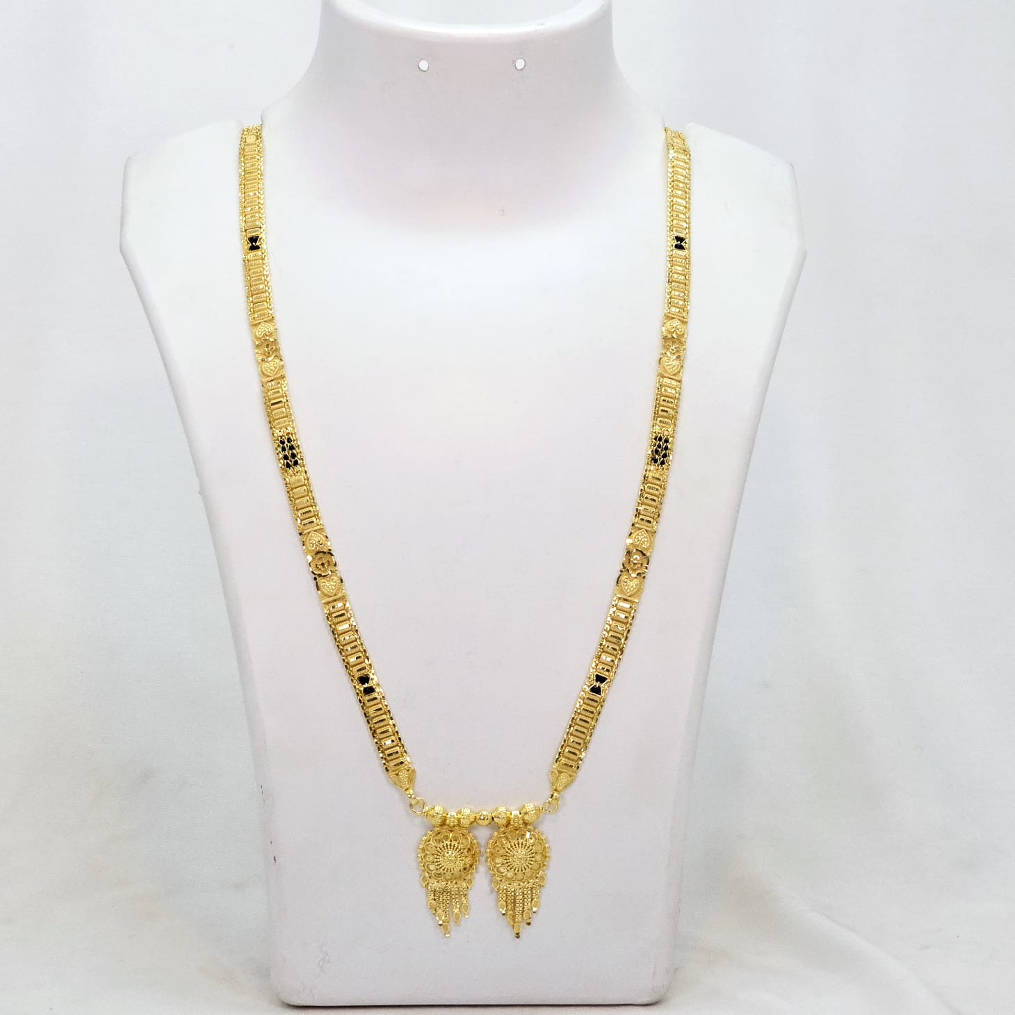 The Mahi Goldforming Mangalsutra