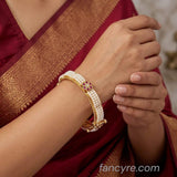 The Mridvika Moti Bangle