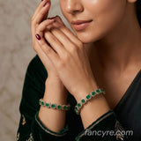 The Bela Victorian Polish Bangle