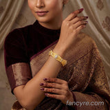 The Manaswi Goldforming Bangle