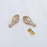 The Shimmer Yellowgold A.D Pendant Earring (M.S)