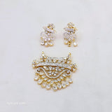 The Palka Yellowgold A.D Pendant Earring (M.S)