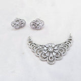The Della Whitegold A.D Pendant Earring (M.S)