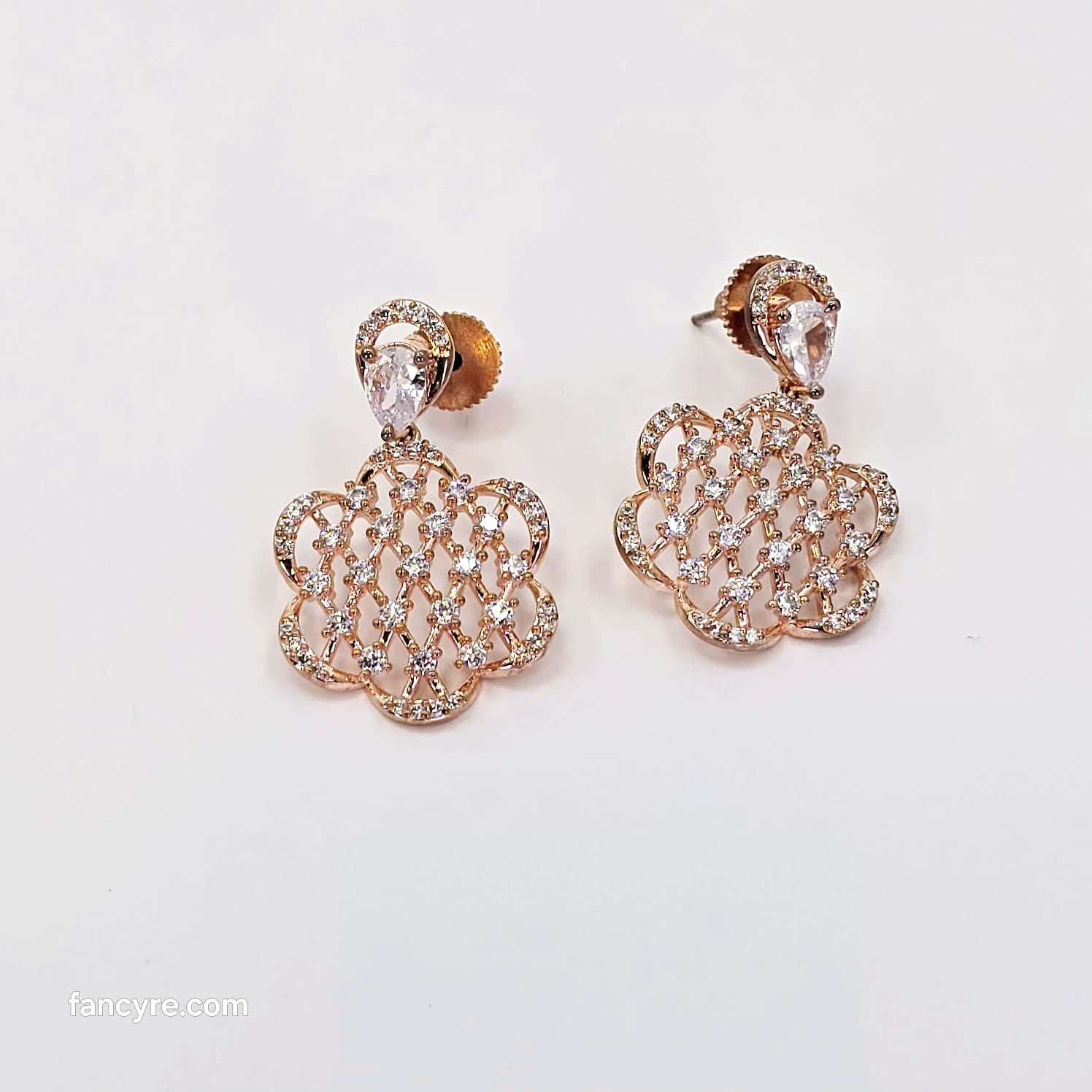 The Henry Rosegold A.D Earring