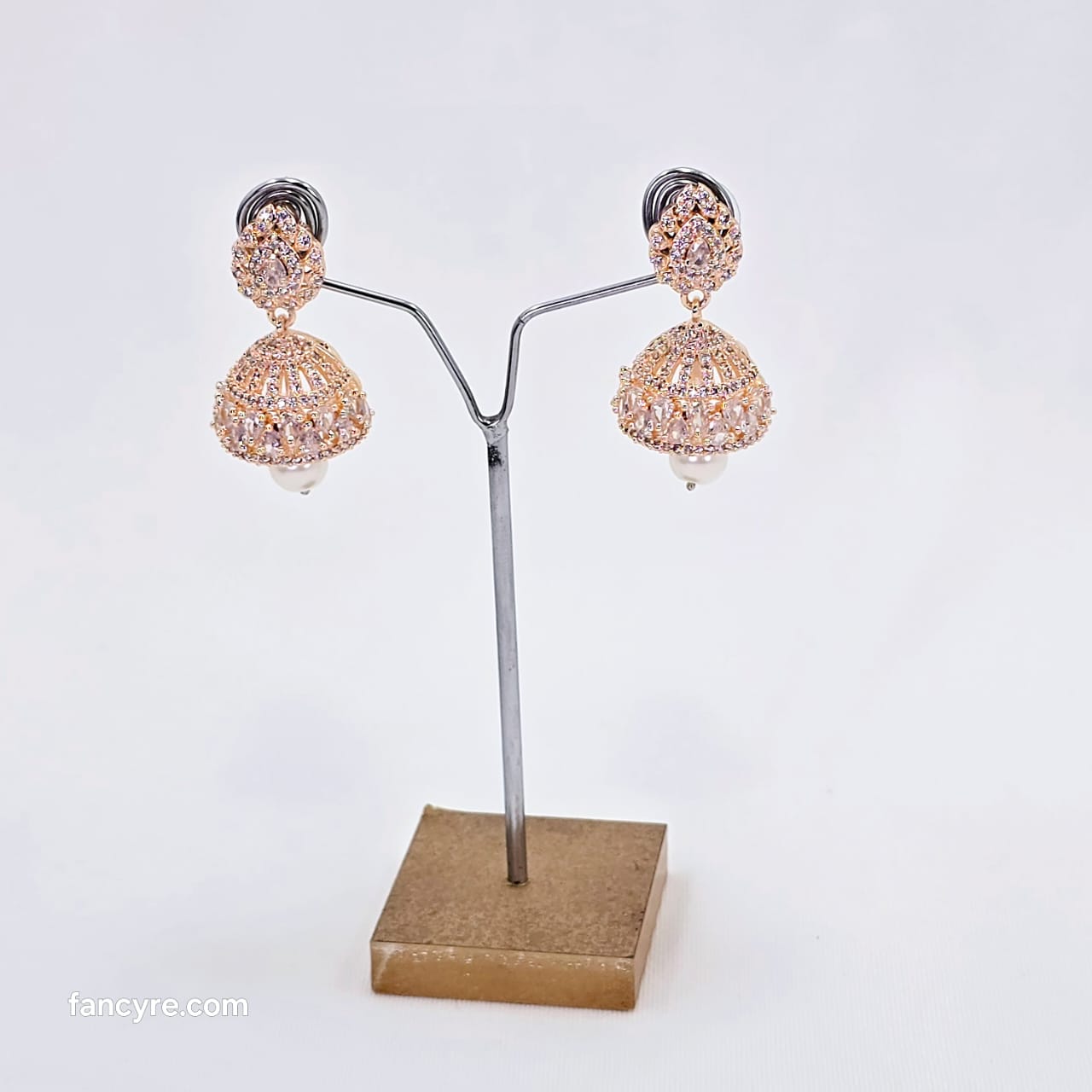 The Mahera Rosegold A.D Earring