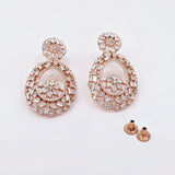 The Maniel rosegold A.D Earring