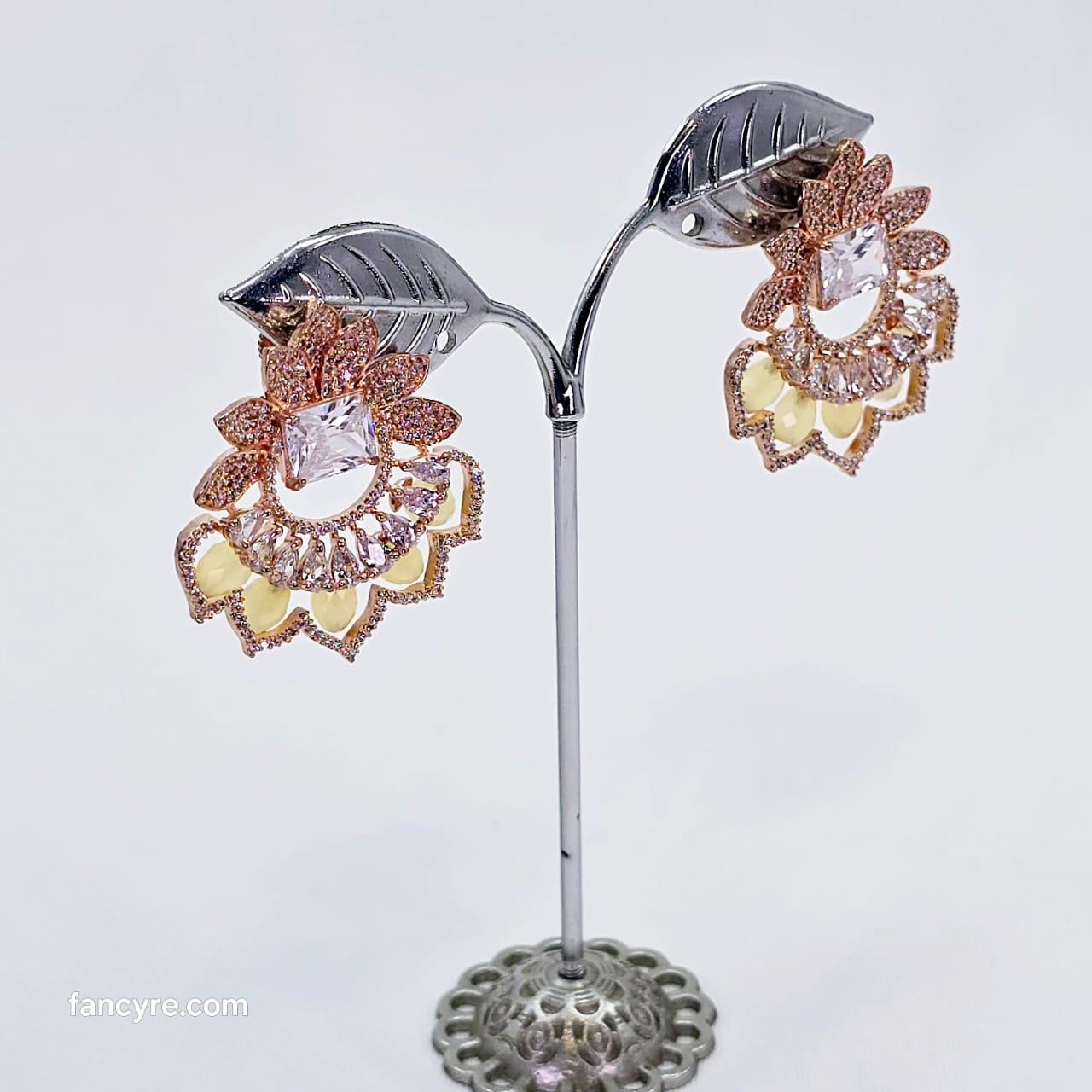 The Ember Rosegold A.D Earring