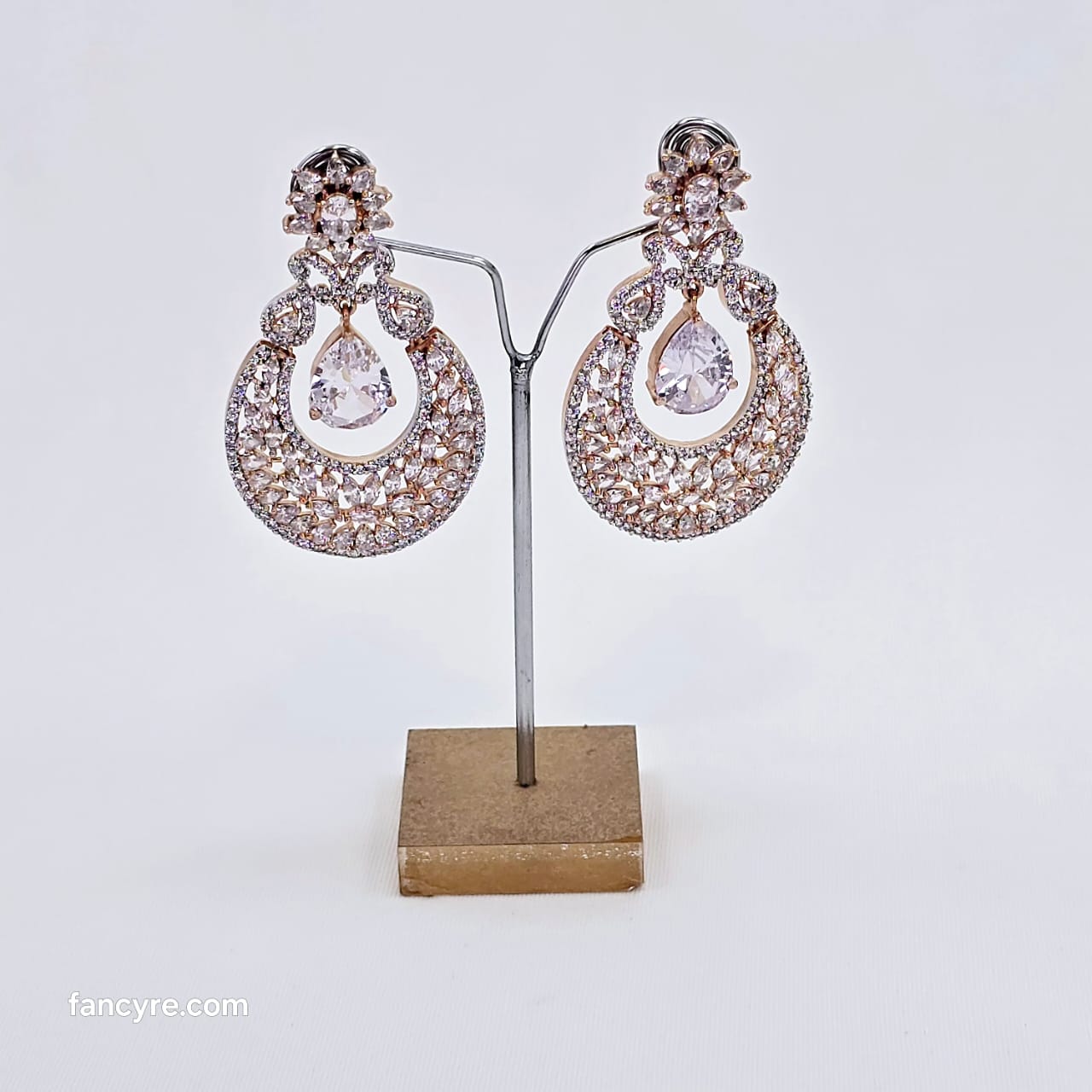 The Elysia Rosegold A.D Earring