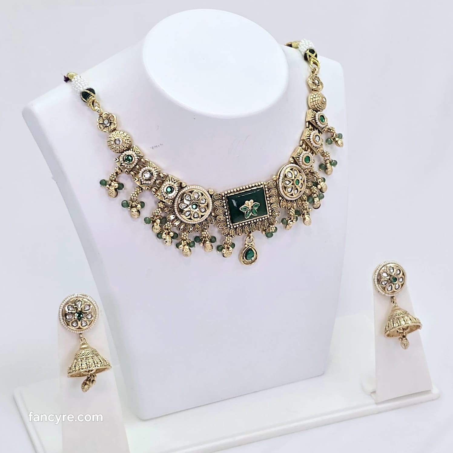 The Sargun Rajwadi Necklace