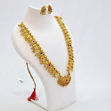 The Ojasvi Antique Goldforming Saaj