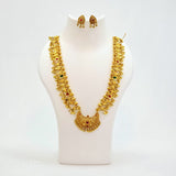 The Ojasvi Antique Goldforming Saaj