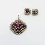The Noliya Victorian Polish Pendant Earring