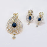 The Noel Yellowgold A.D Pendant Earring