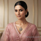 The Salma Victorian Polish Pendant Earring