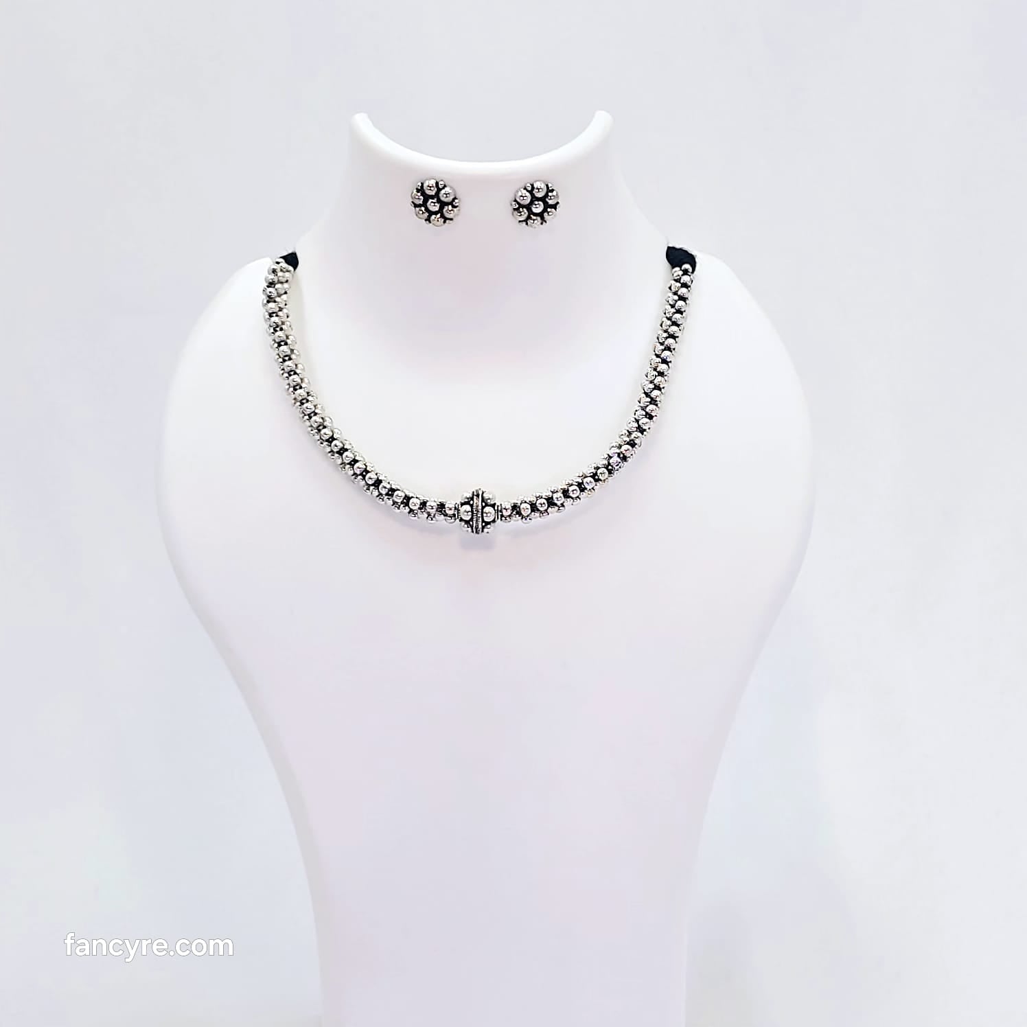 The Zelia Oxidized Necklace