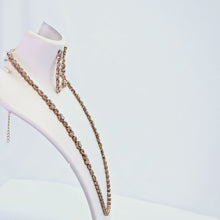 The Flynn Rosegold A.D Necklace