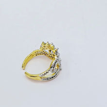 The Seleni Yellowgold A.D Ring