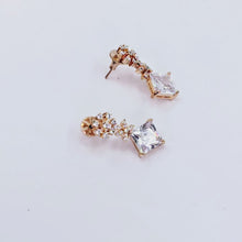 The paloma Rosegold A.D Earring