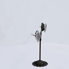 The Nitisa Whitegold A.D Earring