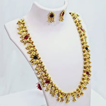 The Ramya Antique Goldforming Saaj